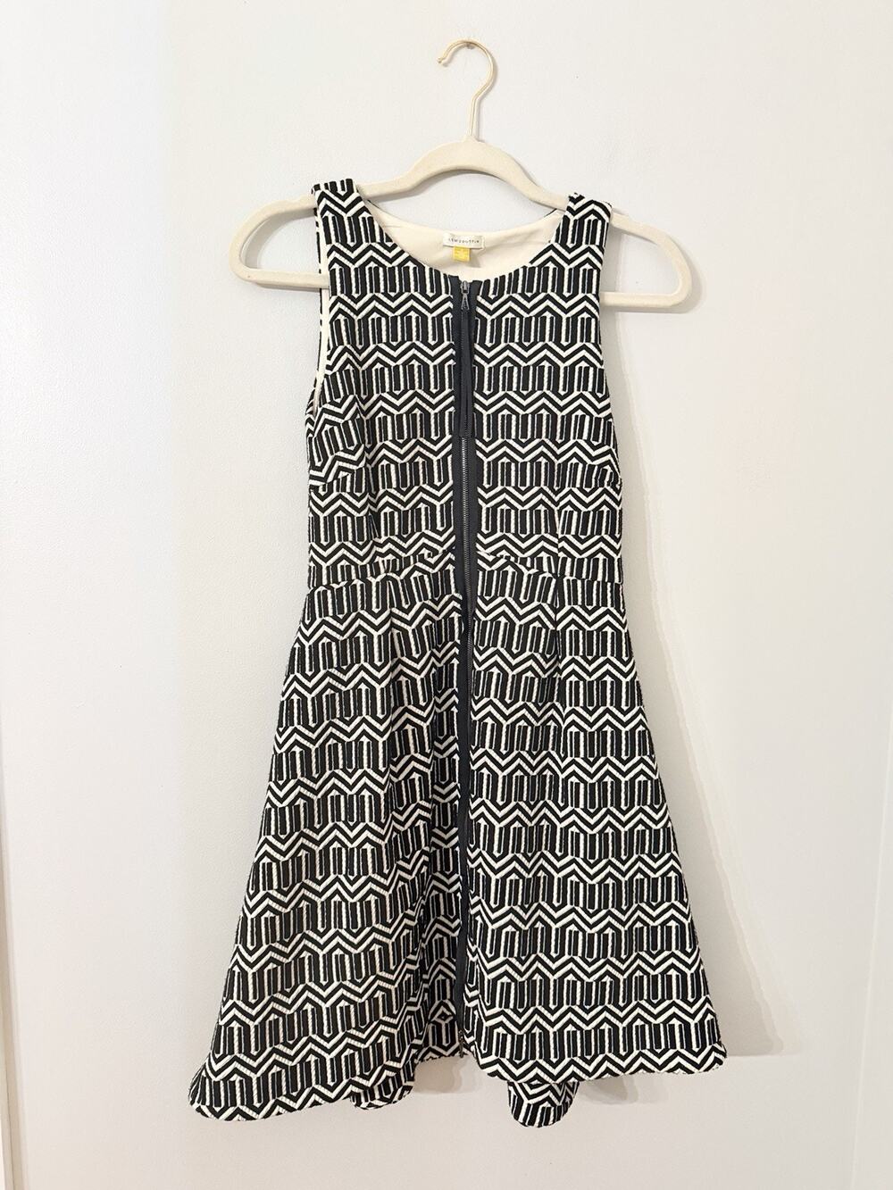 ANTHROPOLOGIE Leifsdottir Tonnelle Zip Front Dress Textured Sleeveless Fit&Fla 2